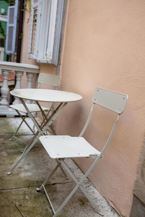 In The Center Piran